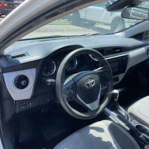 2017 Toyota COROLLA LE — миниатюра 35