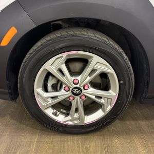 صورة 17 لـ 2023 Hyundai KONA SEL