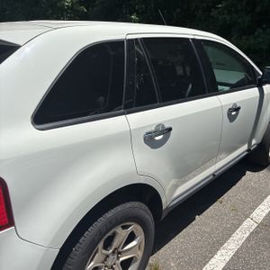 FORD EDGE SEL - 8