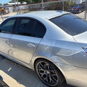 BMW 5-SERIES 550I - 4