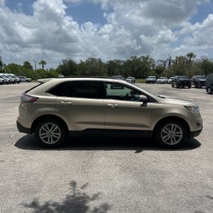FORD EDGE SEL - 10