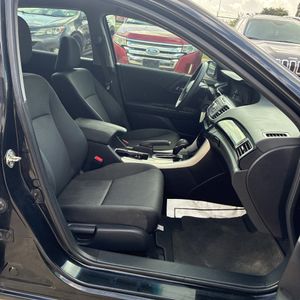 صورة مصغرة 32 لـ 2017 Honda ACCORD LX