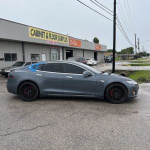 TESLA MODEL S BASE - 10