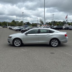 2017 Chevrolet IMPALA LT — фото 3
