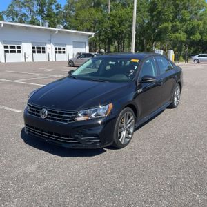 VOLKSWAGEN PASSAT 2.0T S - 1