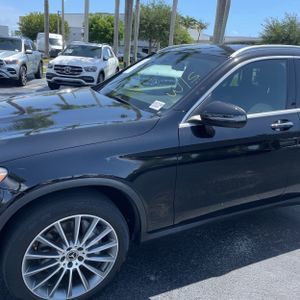 2019 Mercedes-BENZ GLC — фото 2