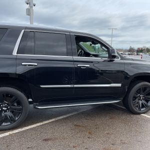 CADILLAC ESCALADE LUXURY - 9