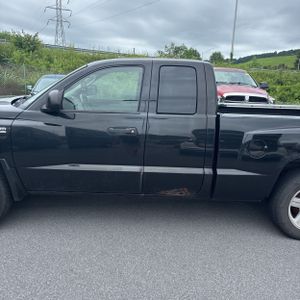 صورة 4 لـ 2010 Dodge DAKOTA BIGHORN/LONESTAR