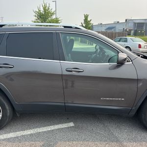 2021 JEEP CHEROKEE LATITUDE LUX thumbnail 11