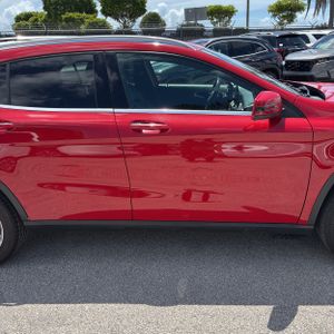صورة 11 لـ 2019 Mercedes-BENZ GLA