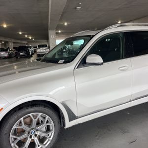 صورة 2 لـ 2023 BMW X7 XDRIVE40I