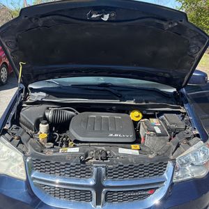 DODGE GRAND CARAVAN SXT - 8