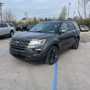 FORD EXPLORER XLT - 1