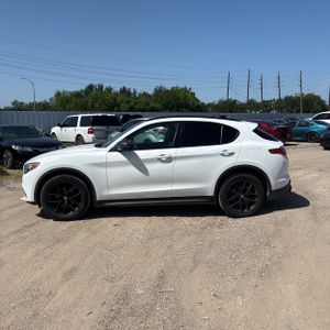 صورة 3 لـ 2019 ALFA Romeo STELVIO AWD