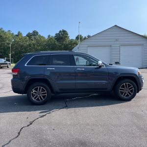 2019 JEEP GRAND CHEROKEE LIMITED — фото 10