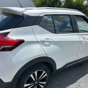 2020 Nissan KICKS SR 照片 9