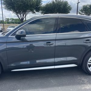 AUDI Q5 2.0T PREMIUM - 4