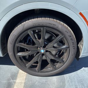صورة 16 لـ 2025 BMW X7 M60I