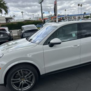 PORSCHE CAYENNE - 2