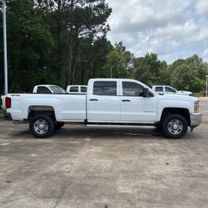 CHEVROLET SILVERADO - 10