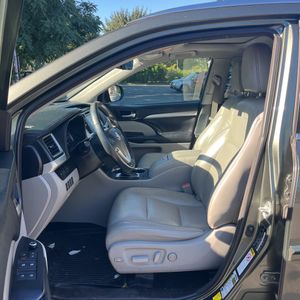 2018 Toyota HIGHLANDER XLE 照片 32