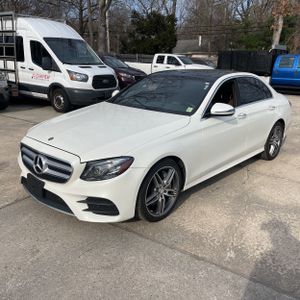 MERCEDES-BENZ E-CLASS - 1