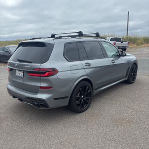 صورة 8 لـ 2024 BMW X7 M60I