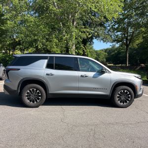 صورة 10 لـ 2025 Chevrolet TRAVERSE Z71
