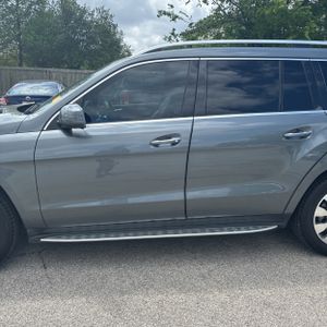 MERCEDES-BENZ GLS - 4