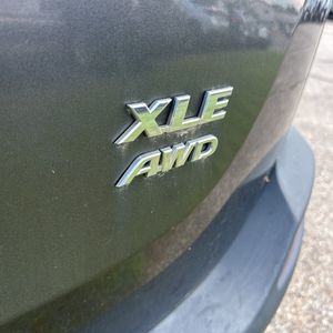 صورة 23 لـ 2013 Toyota RAV4 XLE