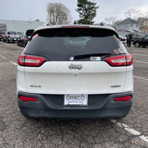 JEEP CHEROKEE LATITUDE - 7