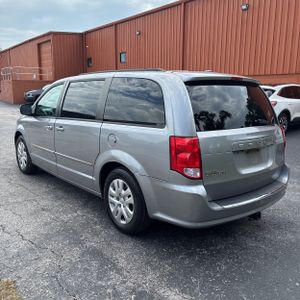 صورة 5 لـ 2017 Dodge GRAND CARAVAN SE