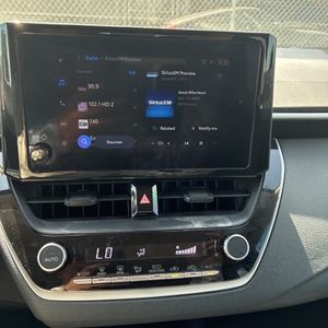 صورة مصغرة 37 لـ 2025 Toyota COROLLA LE