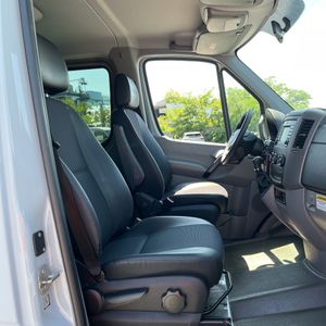 صورة 33 لـ 2016 Mercedes-BENZ SPRINTER 2500
