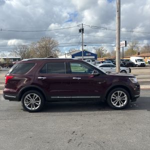 FORD EXPLORER LIMITED - 10
