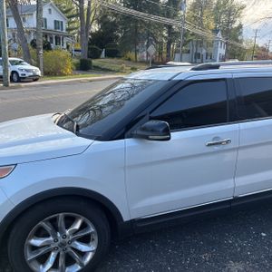 FORD EXPLORER XLT - 2