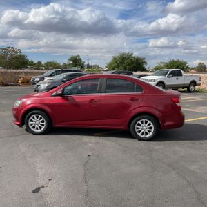 CHEVROLET SONIC LT AUTO - 3