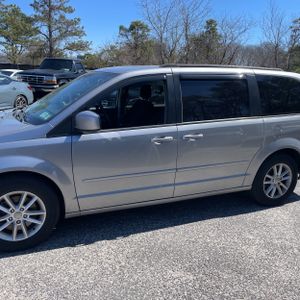 DODGE GRAND CARAVAN SXT - 4