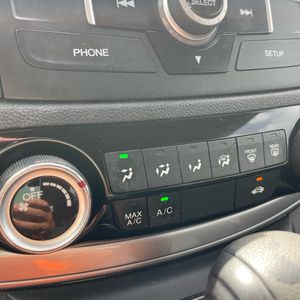 صورة 65 لـ 2015 Honda CR-V LX