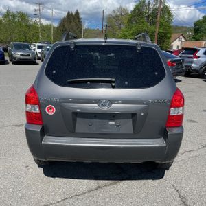 HYUNDAI TUCSON GLS - 7