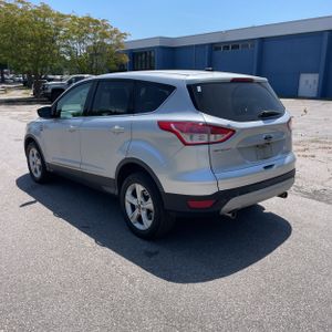 FORD ESCAPE SE - 5