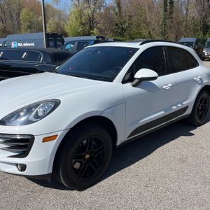 PORSCHE MACAN BASE - 2