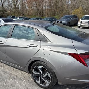 HYUNDAI ELANTRA HYBRID LIMITED - 6