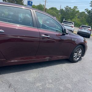 2020 KIA OPTIMA LX thumbnail 11