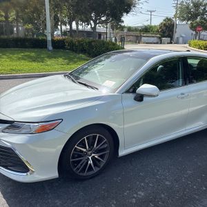2023 Toyota CAMRY XLE photo 2