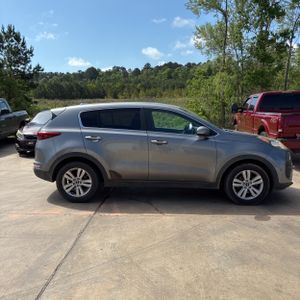 KIA SPORTAGE LX - 10