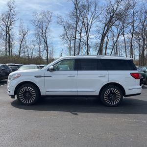LINCOLN NAVIGATOR BLACK LABEL - 3