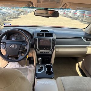 2012 Toyota CAMRY LE thumbnail 36