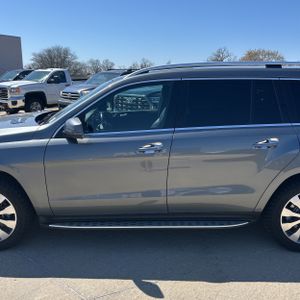 MERCEDES-BENZ GLS - 4