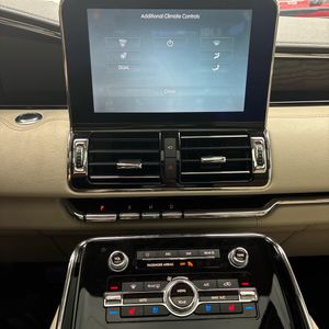 صورة مصغرة 39 لـ 2019 Lincoln NAVIGATOR L RESERVE
